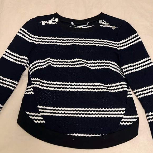 Veronica Beard Blue and White shirt - Picture 4 of 4